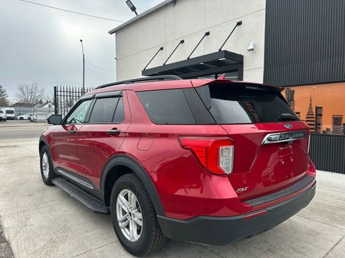 Used 2020 Ford Explorer XLT image 5