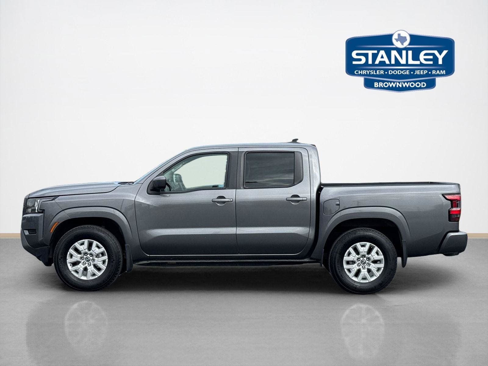 Used 2022 Nissan Frontier SV RWD image 4