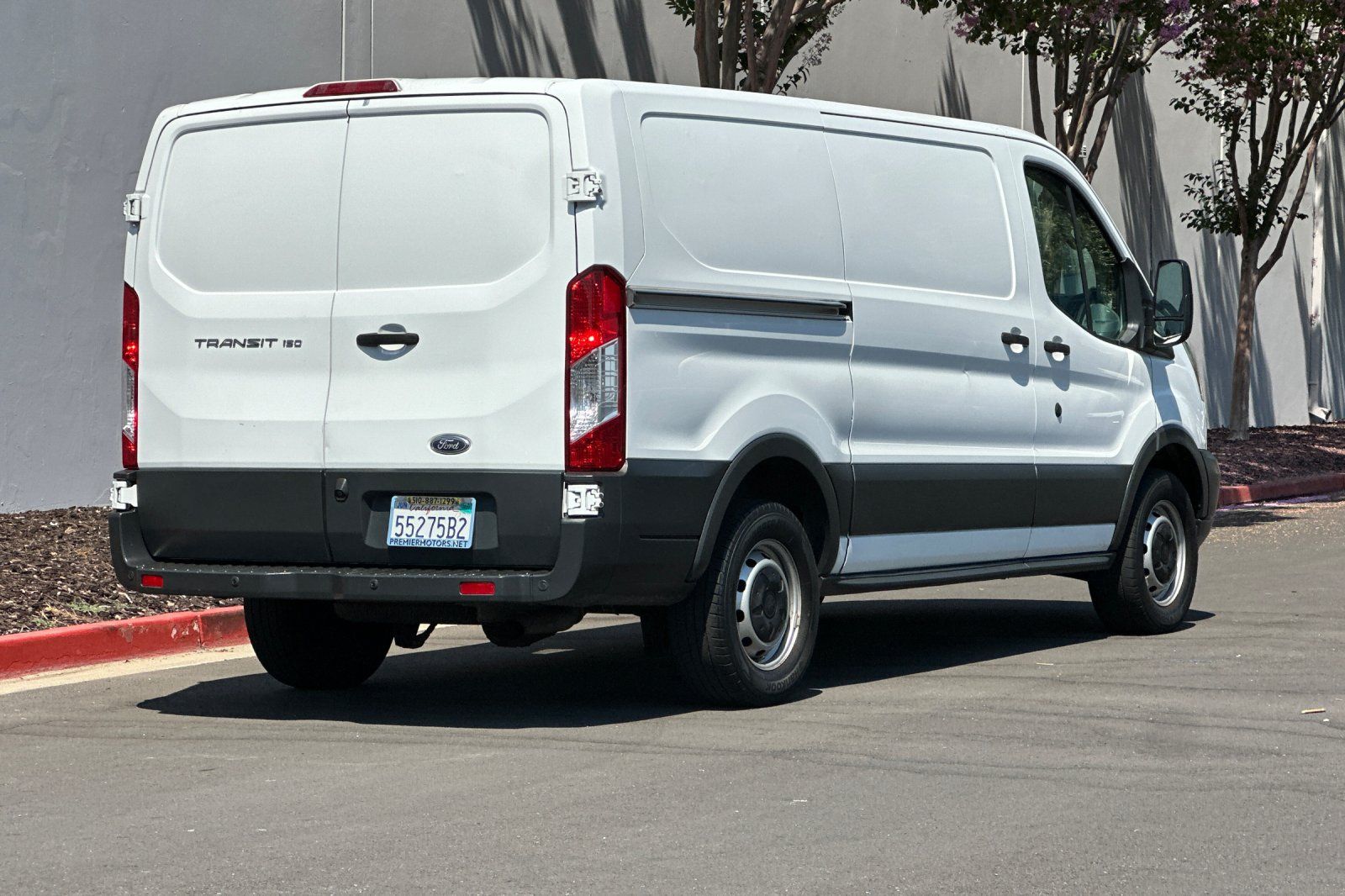 Used 2016 Ford Transit 150 130 Low Roof RWD image 4