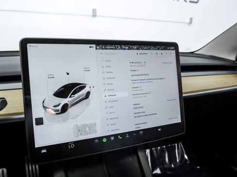 Used 2023 Tesla Model 3 Performance image 26