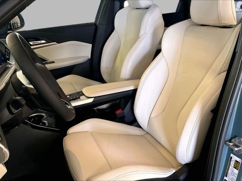 New 2026 BMW X1 xDrive28i w/ Technology Package AWD/4WD image 9