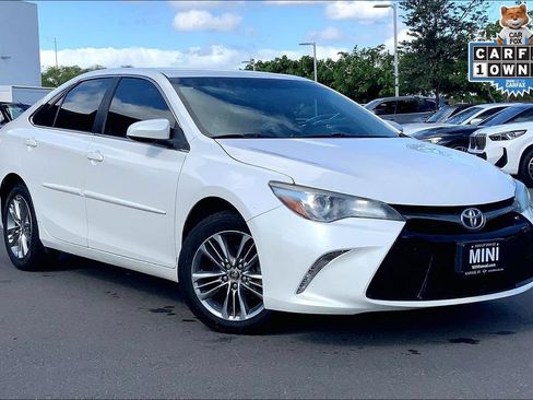 Used 2015 Toyota Camry SE FWD image 30
