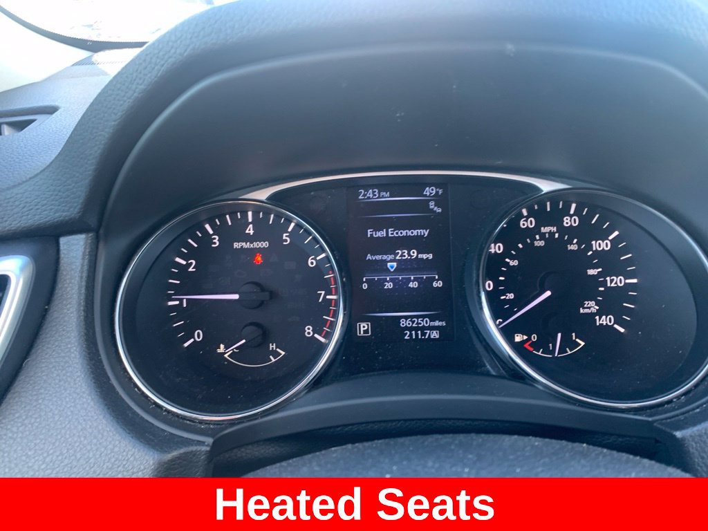 Used 2016 Nissan Rogue SV w/ SV Premium Package AWD/4WD image 13