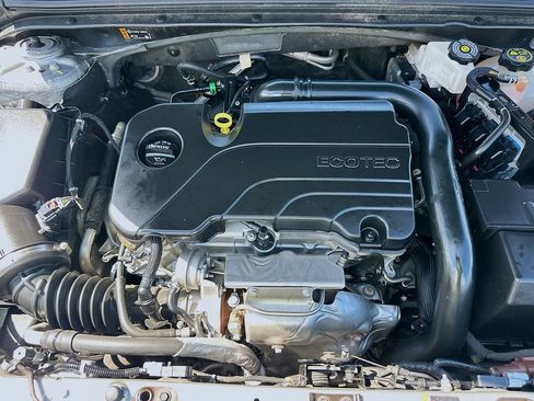 Used 2024 Chevrolet Malibu LT FWD image 29