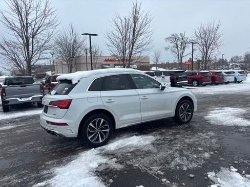 Used 2023 Audi Q5 2.0T Premium w/ Convenience Package image 5
