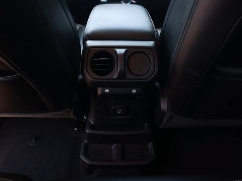 Used 2023 Jeep Wrangler Unlimited Sahara w/ Cold Weather Group AWD/4WD image 37