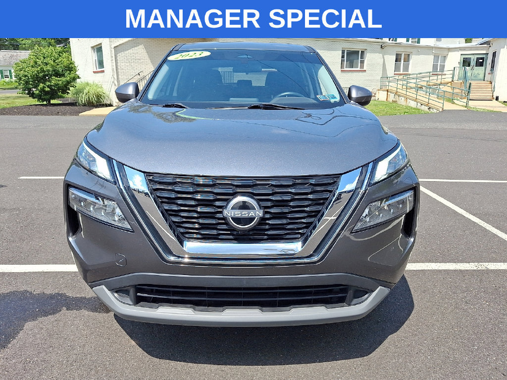 Used 2023 Nissan Rogue SV AWD/4WD image 2