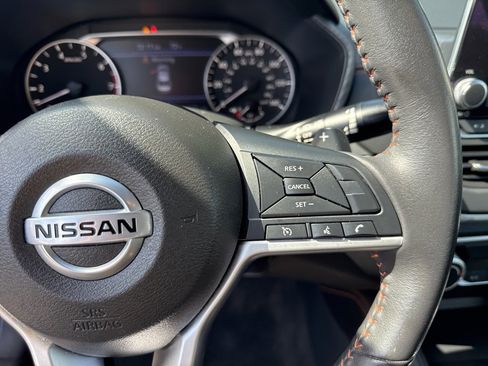 Used 2022 Nissan Altima 2.5 SR image 23
