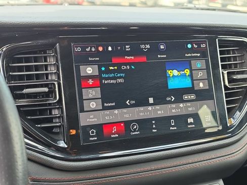 Used 2025 Dodge Durango GT RWD image 24