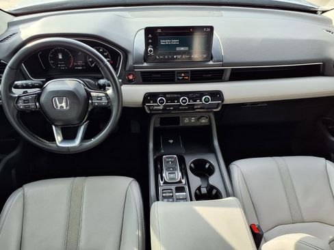 Used 2023 Honda Pilot EX-L image 4