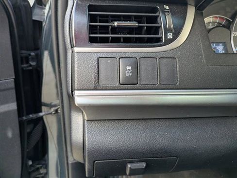 Used 2013 Toyota Camry SE image 13