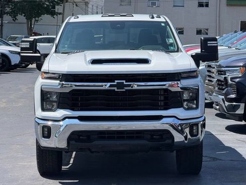 Used 2024 Chevrolet Silverado 2500 LT w/ All Star Edition AWD/4WD image 2