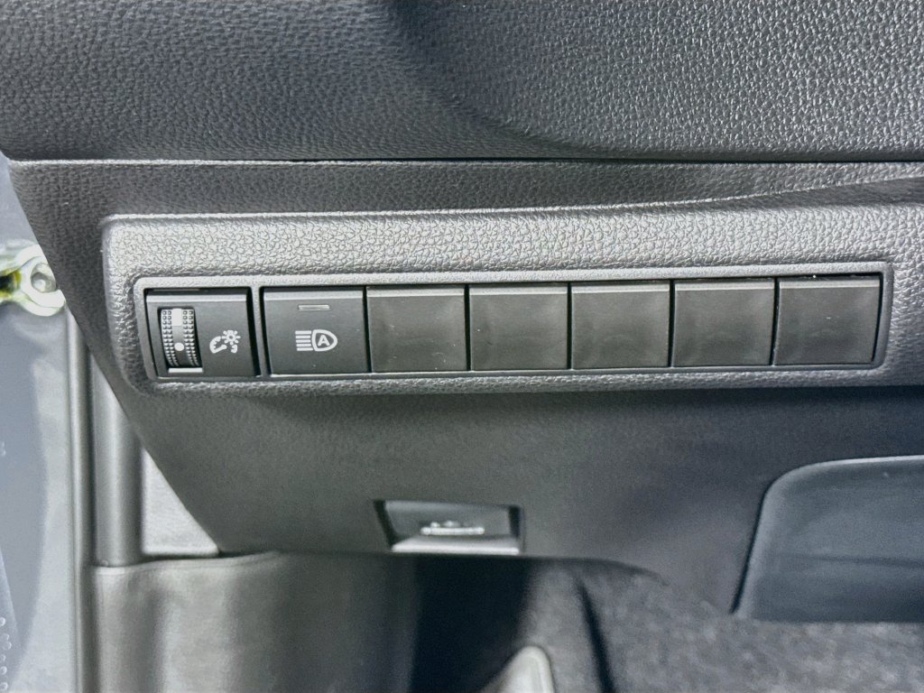 New 2027 Toyota Corolla LE FWD image 19