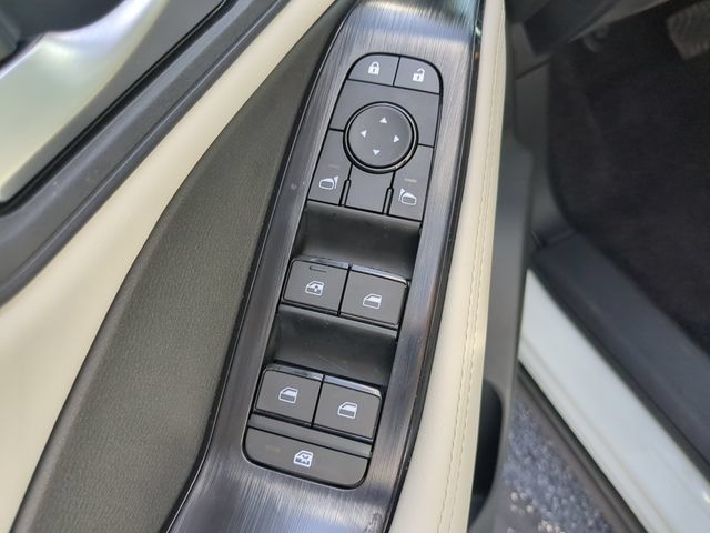 Used 2025 Nissan Rogue SV w/ SV Premium Package AWD/4WD image 20