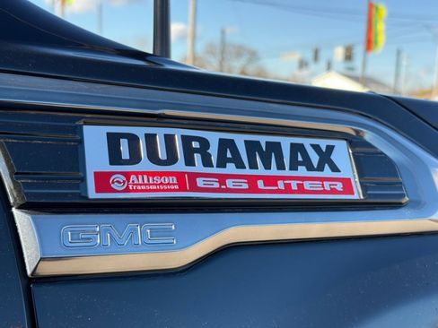 Used 2023 GMC Sierra 2500 AT4 image 38