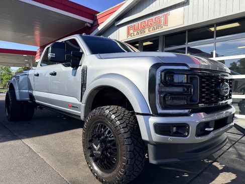 Used 2024 Ford F450 Platinum w/ FX4 Off-Road Package image 23