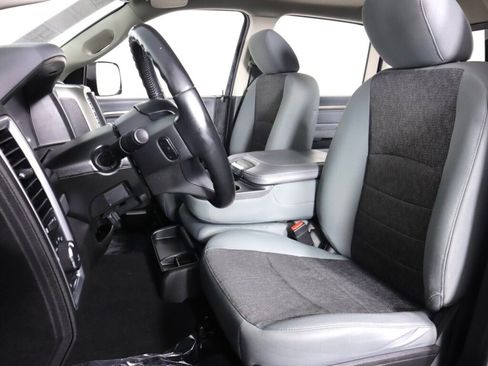 Used 2019 RAM 1500 Big Horn image 28