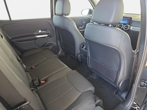 Certified 2025 Mercedes-Benz GLB 250 image 11
