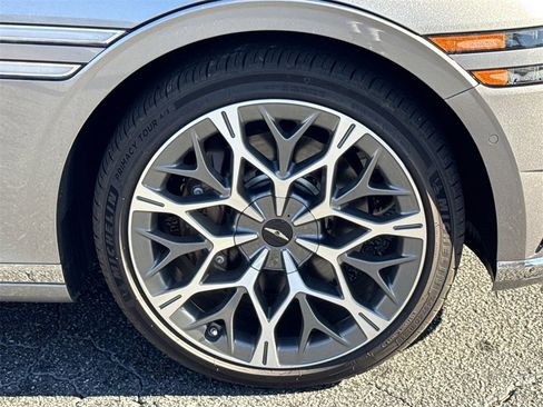 Used 2025 Genesis G90 3.5T image 12