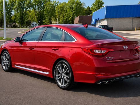 Used 2017 Hyundai Sonata Sport 2.0T FWD image 8