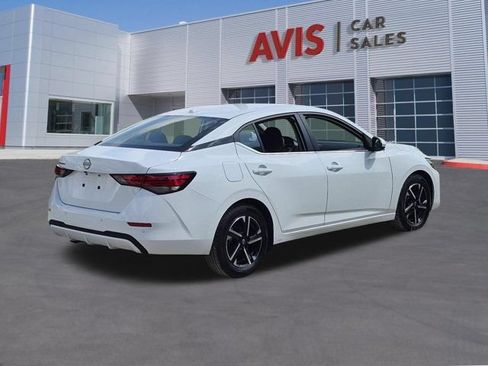 Used 2025 Nissan Sentra SV FWD image 6