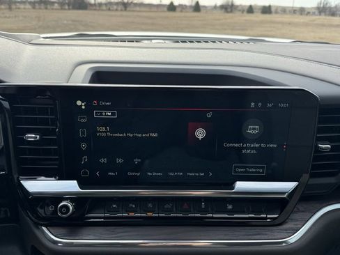 Used 2024 GMC Sierra 1500 SLT w/ SLT Premium Plus Package image 20