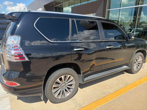 Used 2020 Lexus GX 460 Luxury w/ Accessory Package AWD/4WD image 6