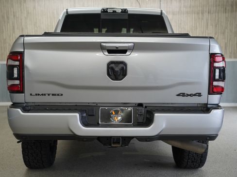 Used 2022 RAM 3500 Limited image 9