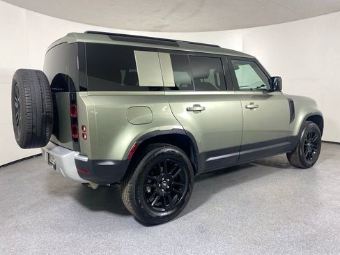 Used 2025 Land Rover Defender 110 S image 5