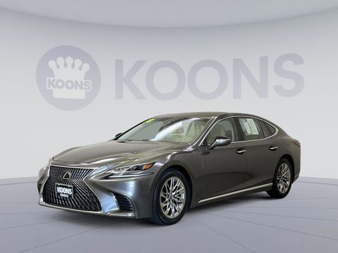 Used 2018 Lexus LS 500 w/ Accessory Package (Z2) image 1
