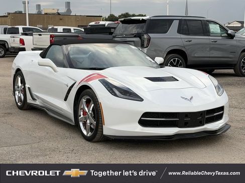Used 2015 Chevrolet Corvette Stingray Convertible RWD image 1