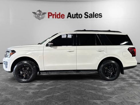 Used 2022 Ford Expedition Timberline image 5