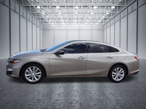 Certified 2022 Chevrolet Malibu LT FWD image 2