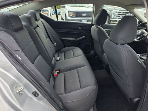 Used 2021 Nissan Altima 2.5 SV image 21