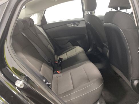 Used 2020 Kia Forte LXS FWD image 19