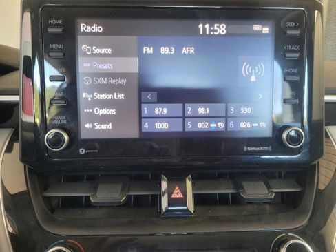 Used 2022 Toyota Corolla LE FWD image 25