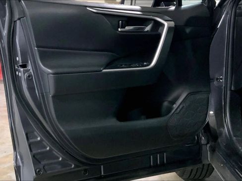 Used 2024 Toyota RAV4 XLE image 21