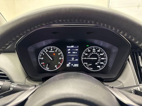 Certified 2025 Subaru Outback Premium image 16