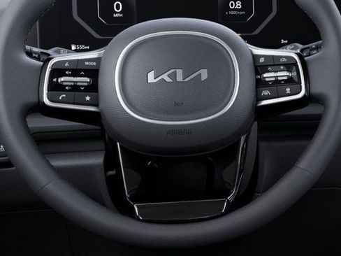 New 2025 Kia Carnival SX FWD image 21