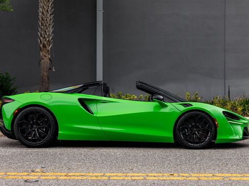 New 2026 McLaren Artura Spider RWD image 6
