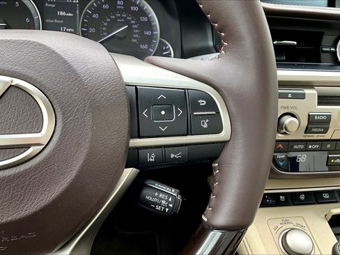 Used 2018 Lexus ES 350 image 22