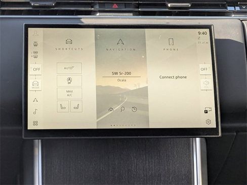 Used 2025 Land Rover Range Rover SE image 15