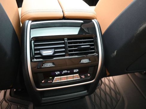 Used 2025 BMW X5 sDrive40i w/ Climate Comfort Package RWD image 18