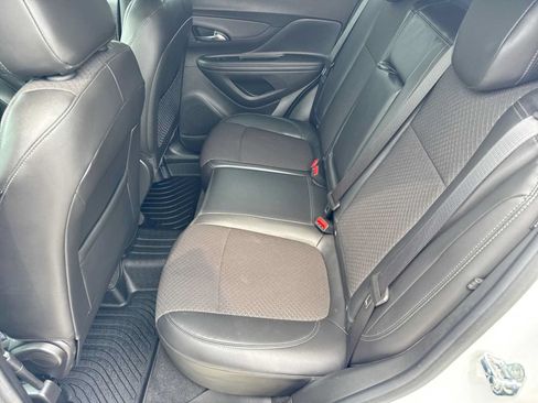 Used 2020 Buick Encore Preferred w/ Safety Package FWD image 18