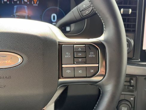 Used 2026 Ford F450 Platinum w/ FX4 Off-Road Package AWD/4WD image 13