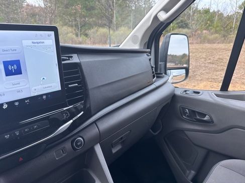 Used 2023 Ford Transit 350 XLT image 24