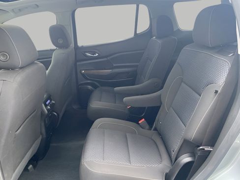 Used 2023 GMC Acadia SLE w/ Driver Convenience Package image 11