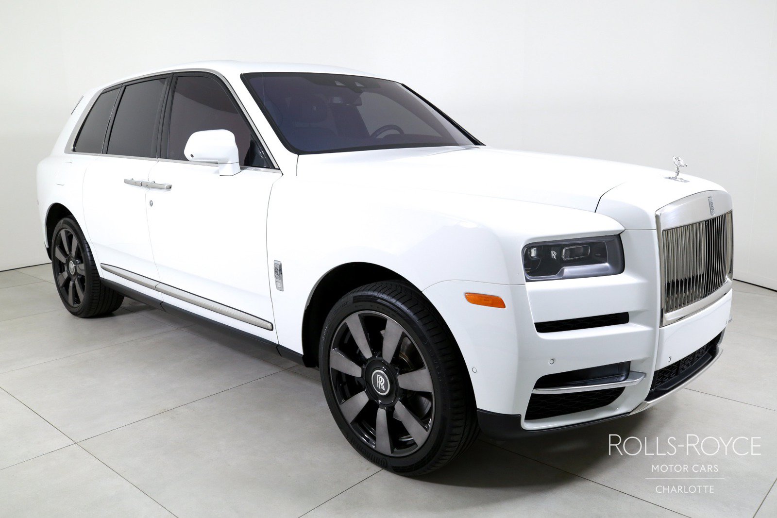 Used 2024 Rolls-Royce Cullinan AWD/4WD image 6