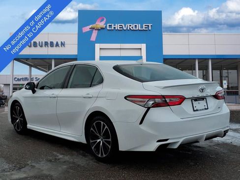Used 2019 Toyota Camry SE image 7