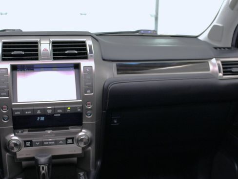 Used 2017 Lexus GX 460 Premium 4D SUV 4WD image 54